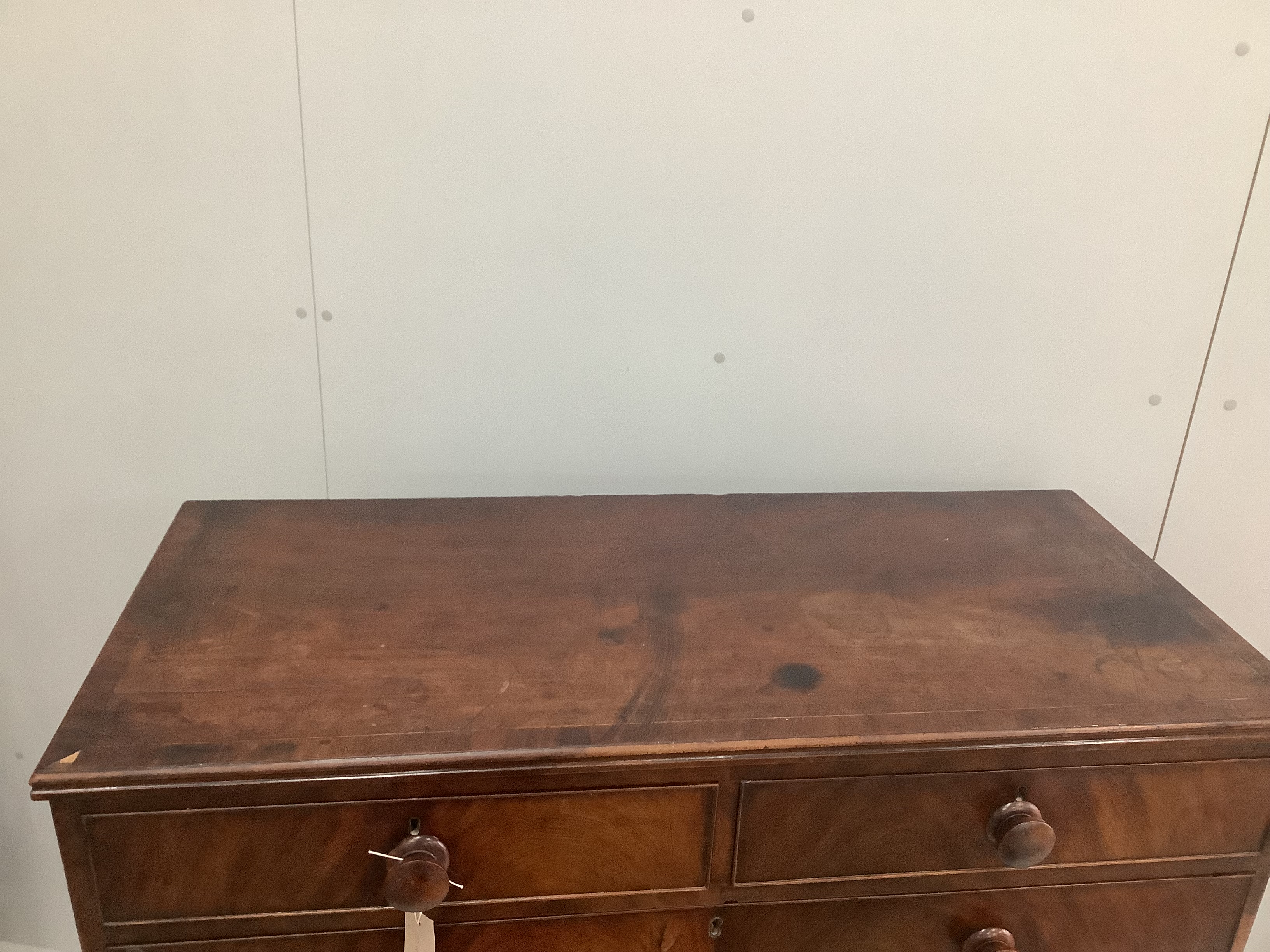 A Regency mahogany chest of six drawers, width 115cm, height 122cm